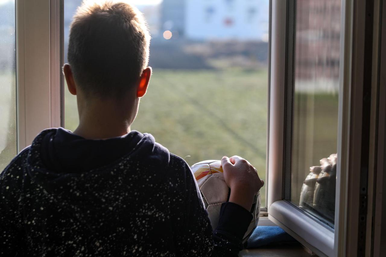 Dijete u samoizolaciji