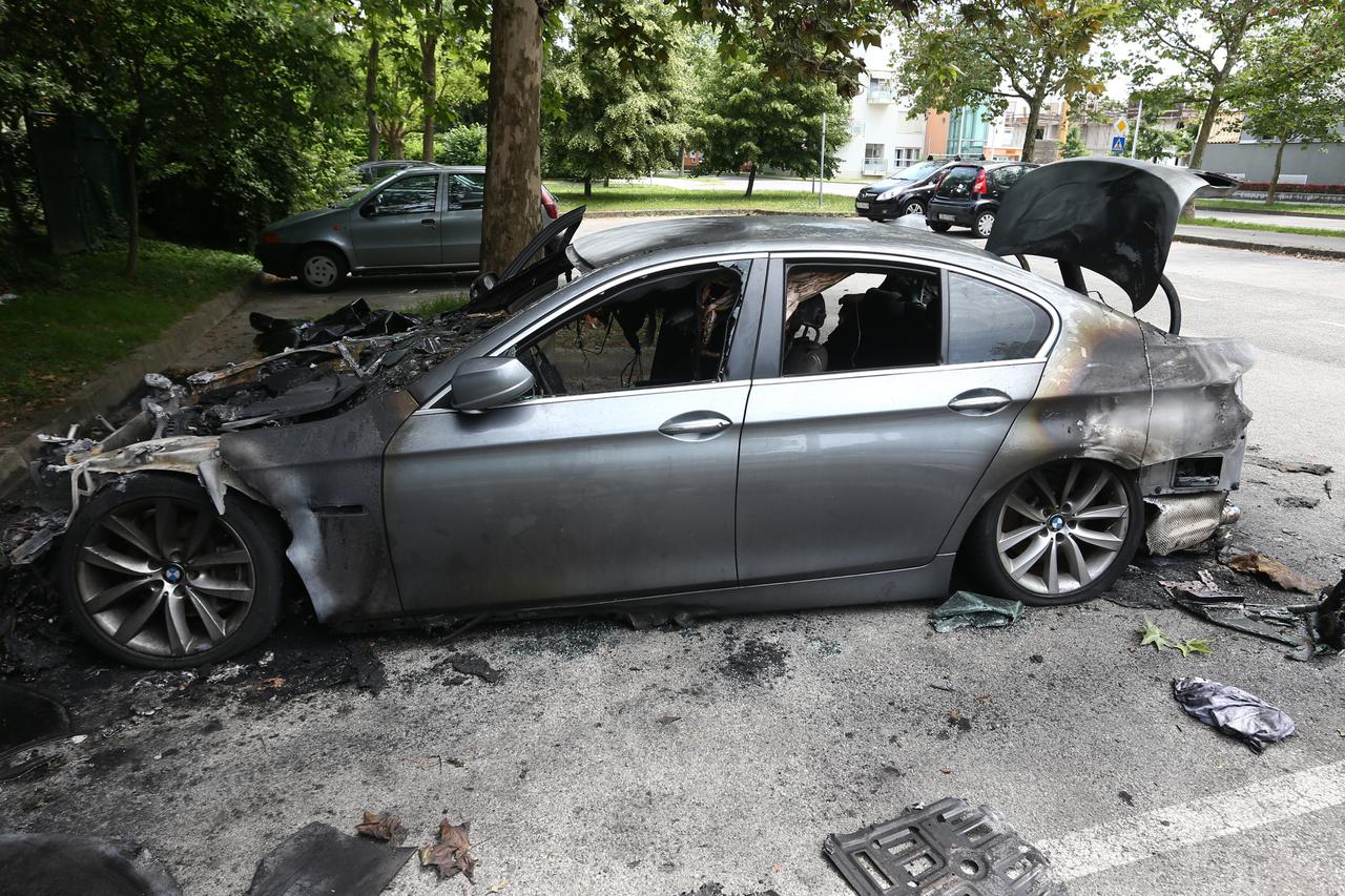 zapaljen bmw