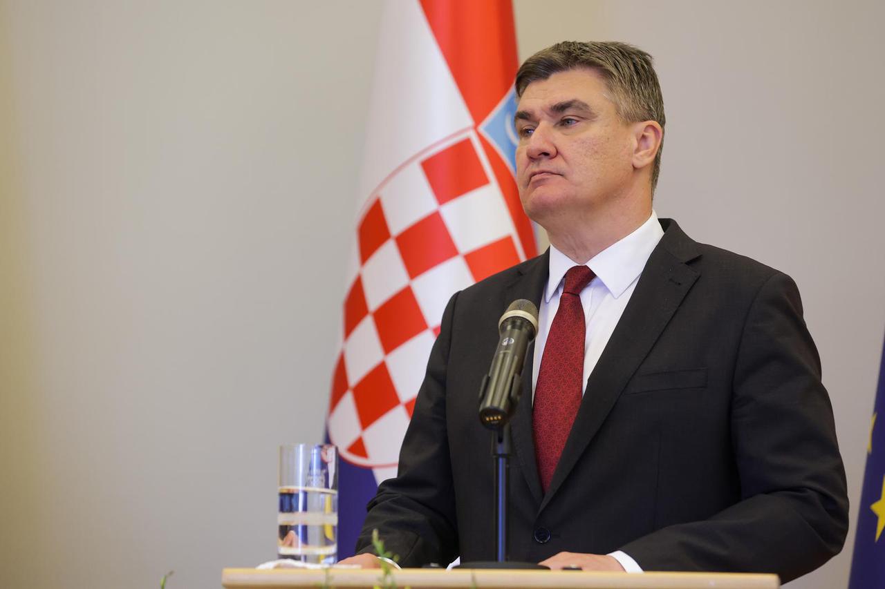 Zagreb: Izjave za medije nakon sastanka Denisa Bećirovića i Zorana Milanovića
