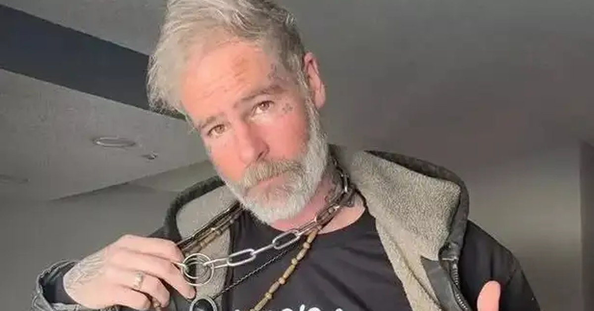 Uhićen poznati tiktoker, tereti ga se za sedam silovanja i zlostavljanje više žrtava