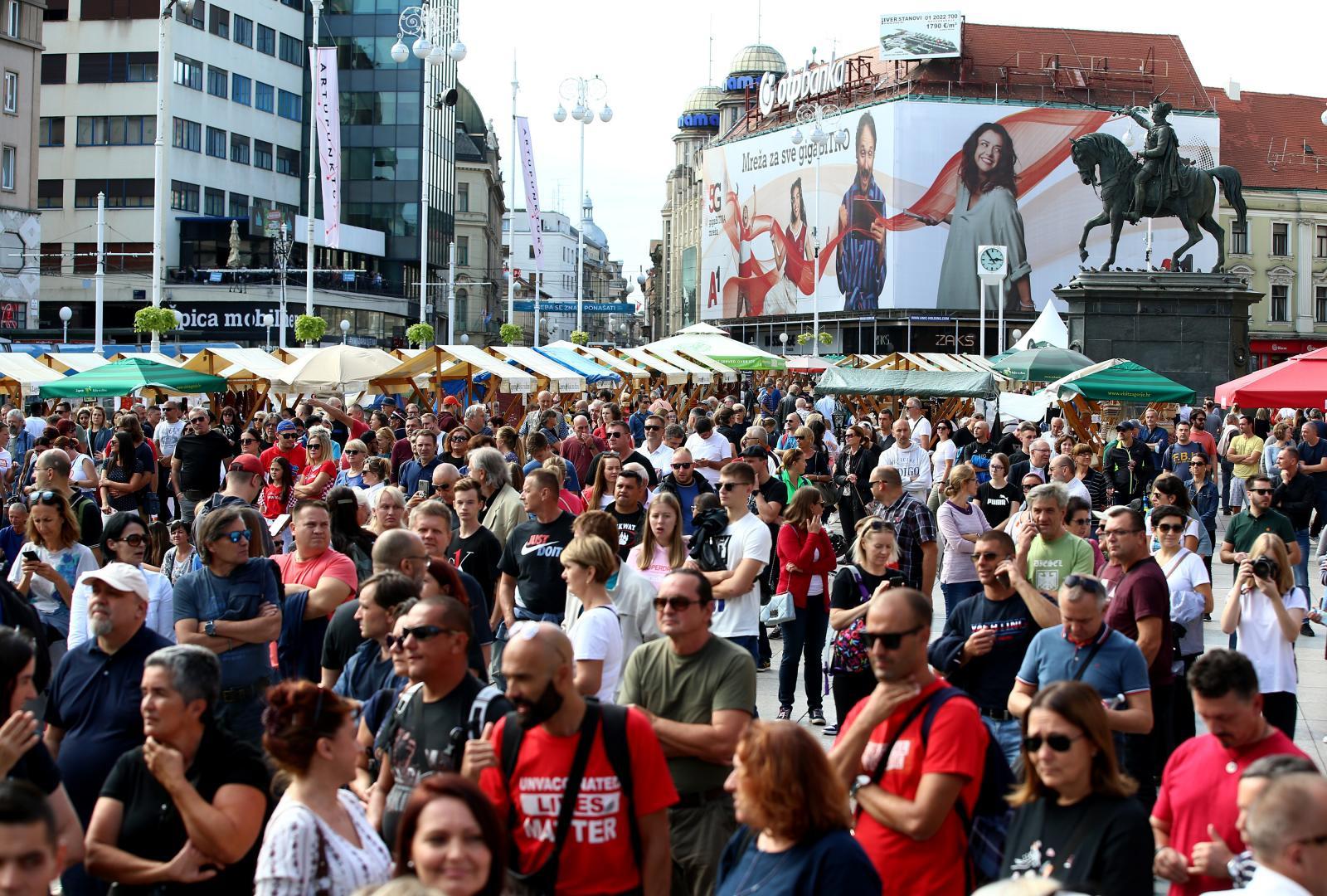 18.09.2021., Zagreb - Na Trgu bana Josipa Jelacica odrzan je Festival slobode 2.0. cija je glavna tema "Kako biti covjek i ostati slobodan kad nam se ljudskost i sloboda pokusavaju oduzeti". Photo: Matija Habljak/PIXSELL