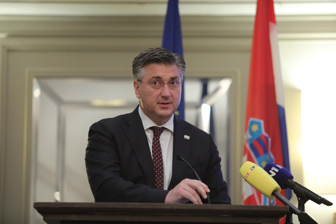 Premijer Andrej Plenković nazočio otvorenju konferencije "Hrvatska i svijet na prekretnici - Izazovi novog vremena"