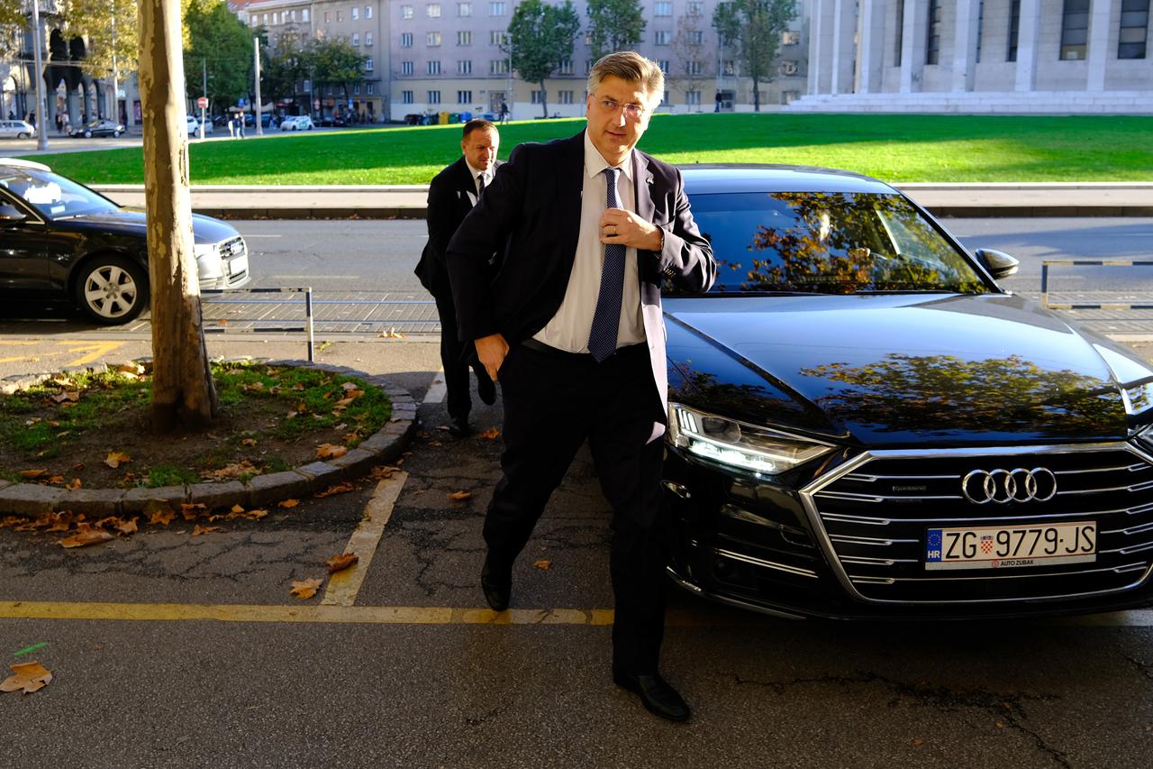 Zagreb: Dolazak članova HDZ-a na sjednicu Predsjedništva stranke