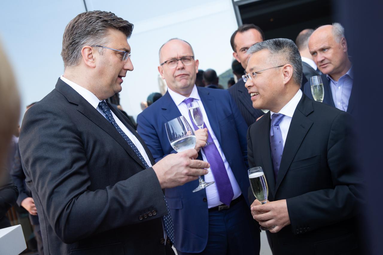 Potpisan dugoočekivani ugovor o izgradnji Pelješkog mosta