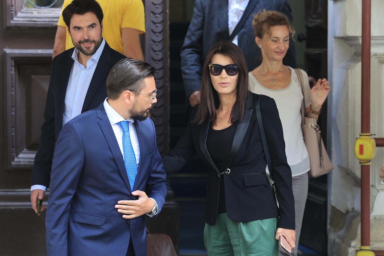 Zagreb: Nasmijana Josipa Čulina (Rimac) dolazi na Županijski sud