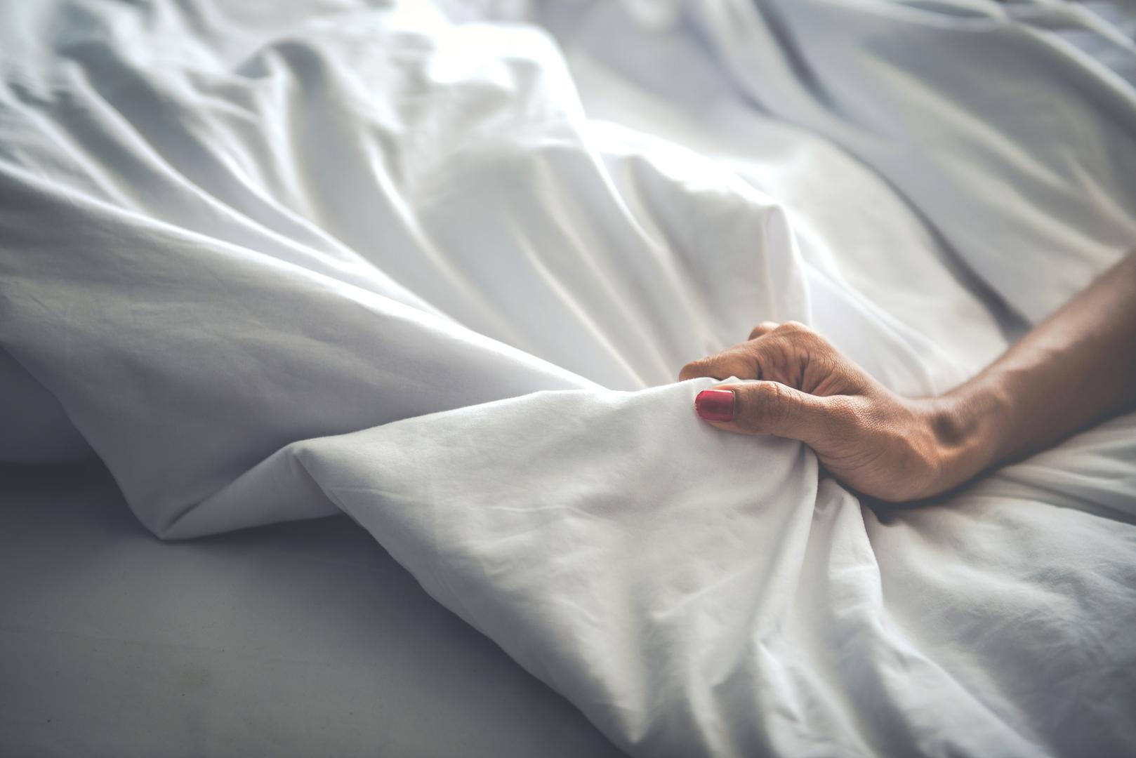 Kako bi rasvijetlili seks nakon 70. godine, zamolili su seksualne terapeute i osobe starije od 70 godina da podijele neke stvari koje bi ljudi trebali znati o seksu u zlatnim godinama. U nastavku pogledajte što su imali za reći.