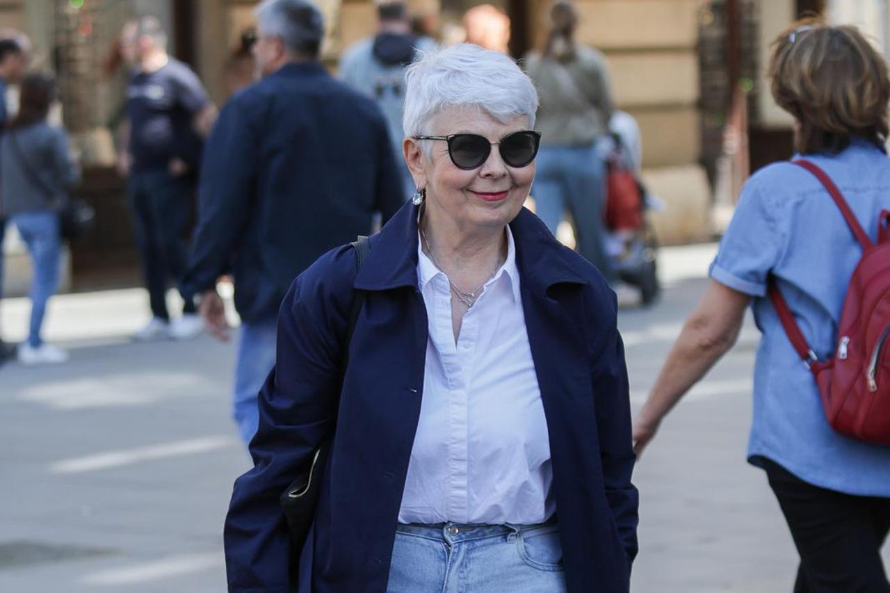 Zagreb: Jadranka Kosor prošetala centrom grada