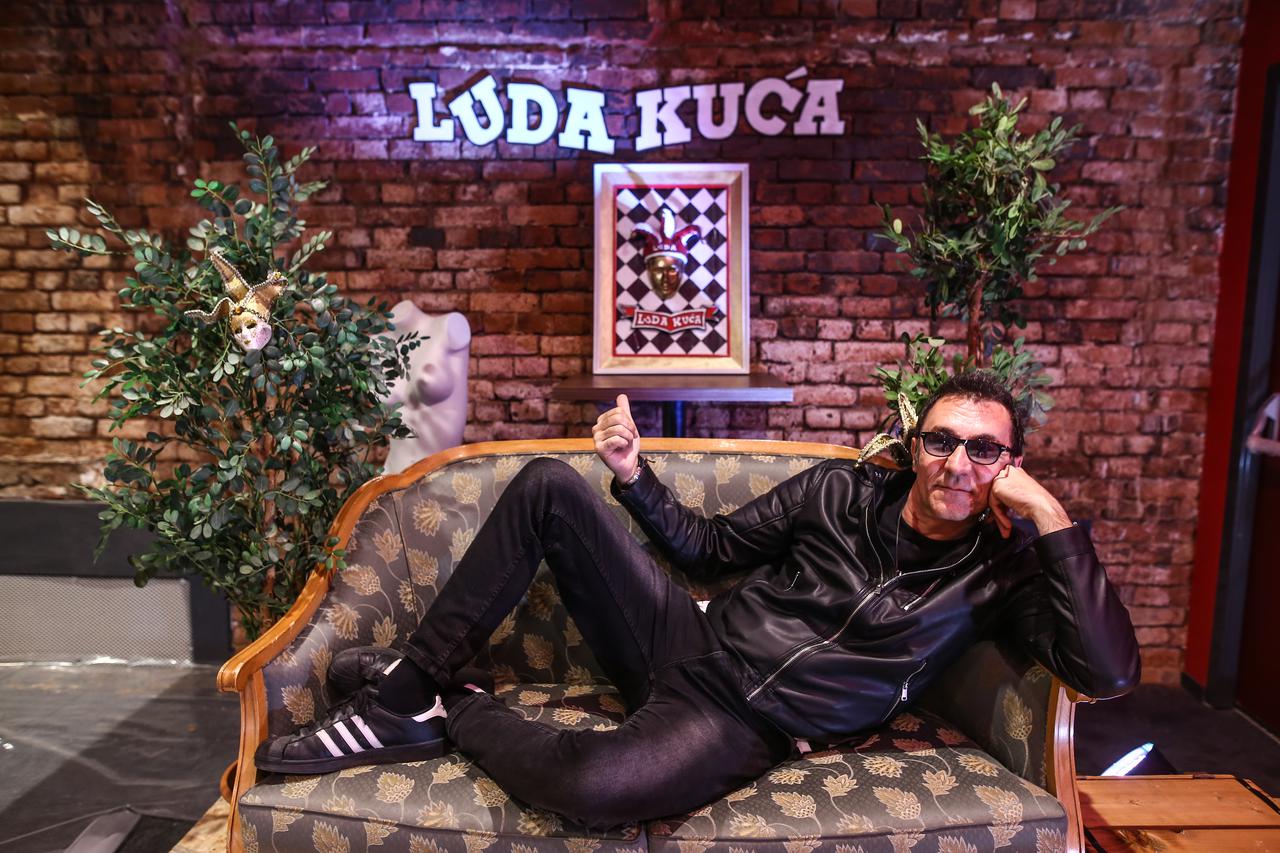 Zagreb:  Branko Đurić Đuro u Ludoj kući