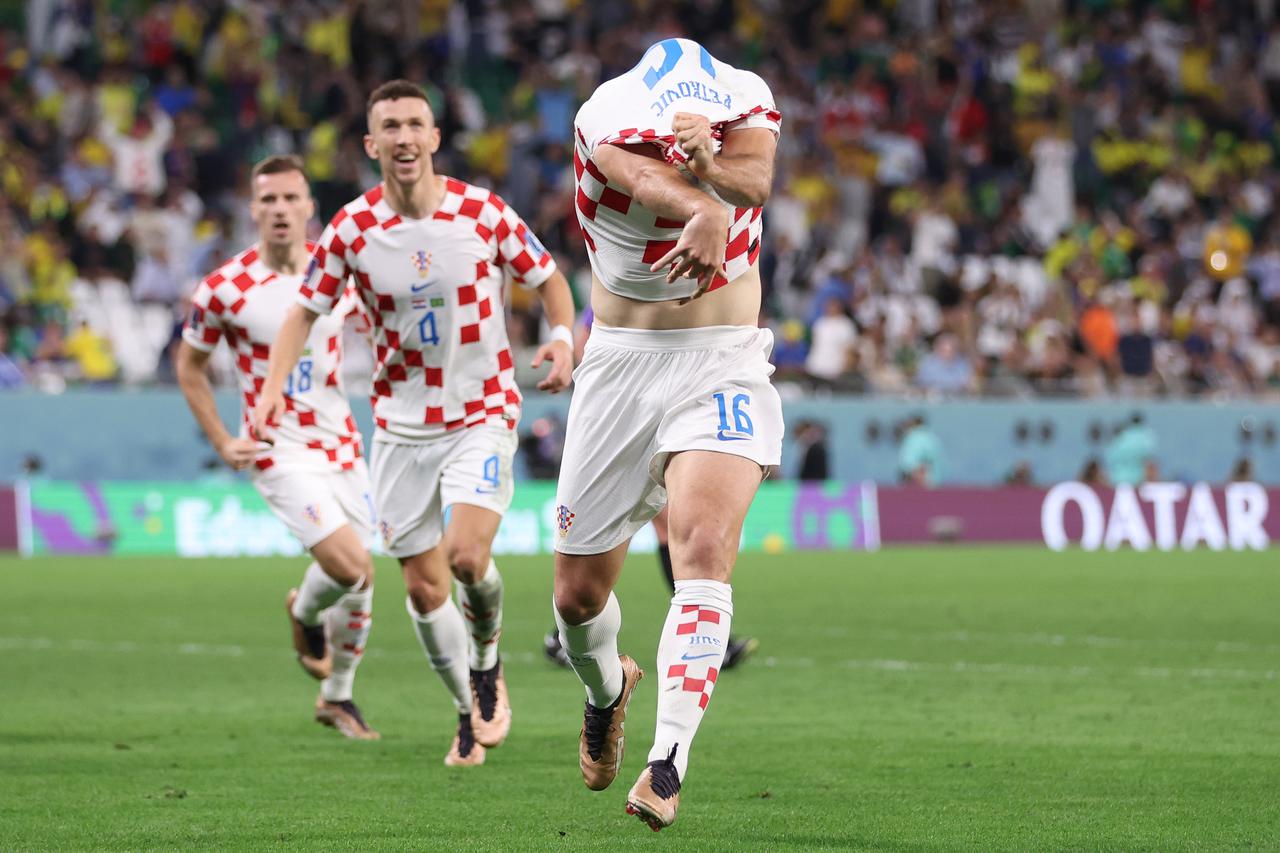 KATAR 2022 - Bruno Petković zabio za 1:1 