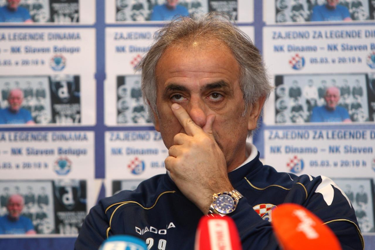 \'04.03.2011., Zagreb, NK Dinamo. Konferencija za medije trenera NK Dinamo, Vahida Halilhodzica, povodom sutrasnje utakmice koju NK Dinamo igra protiv NK Slaven Belupa. Vahid Halilhodzic Photo: Davor 
