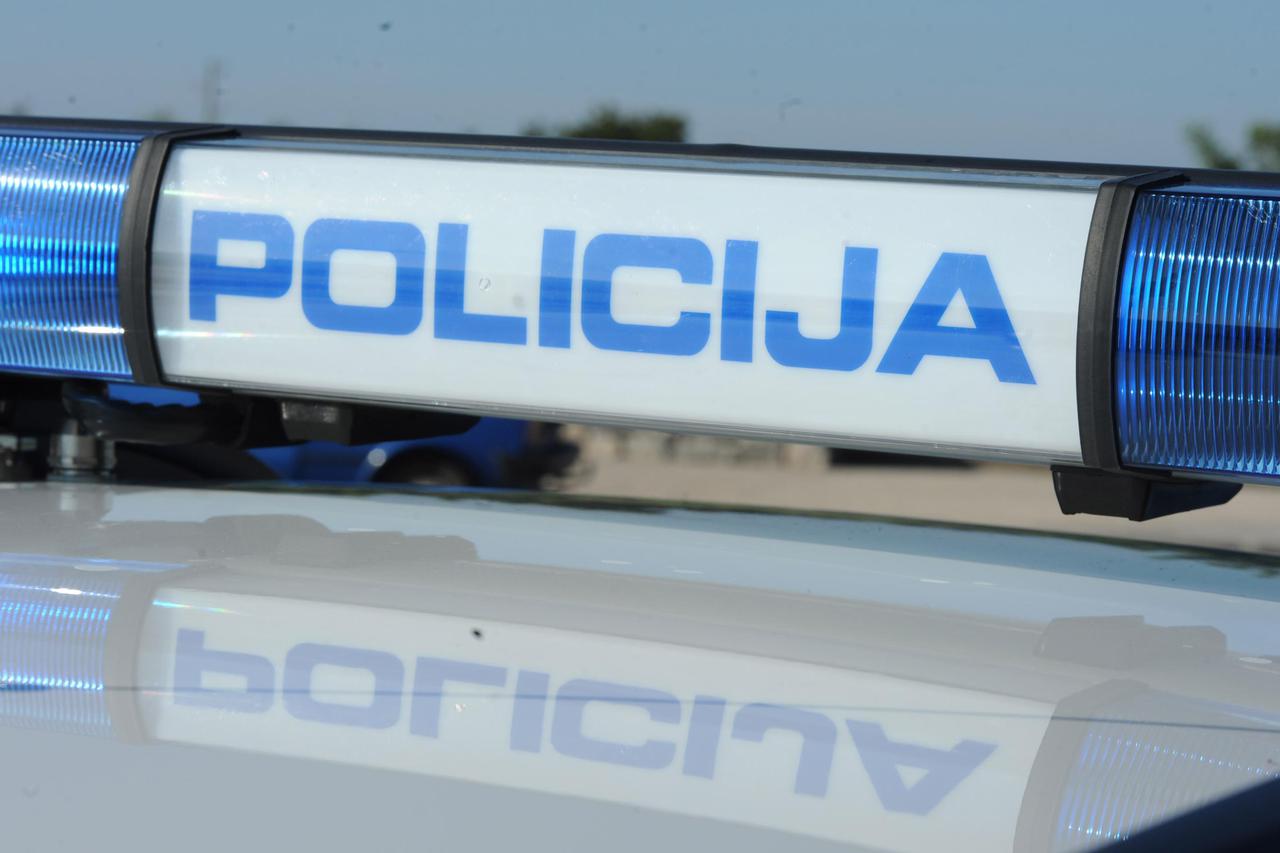 policija