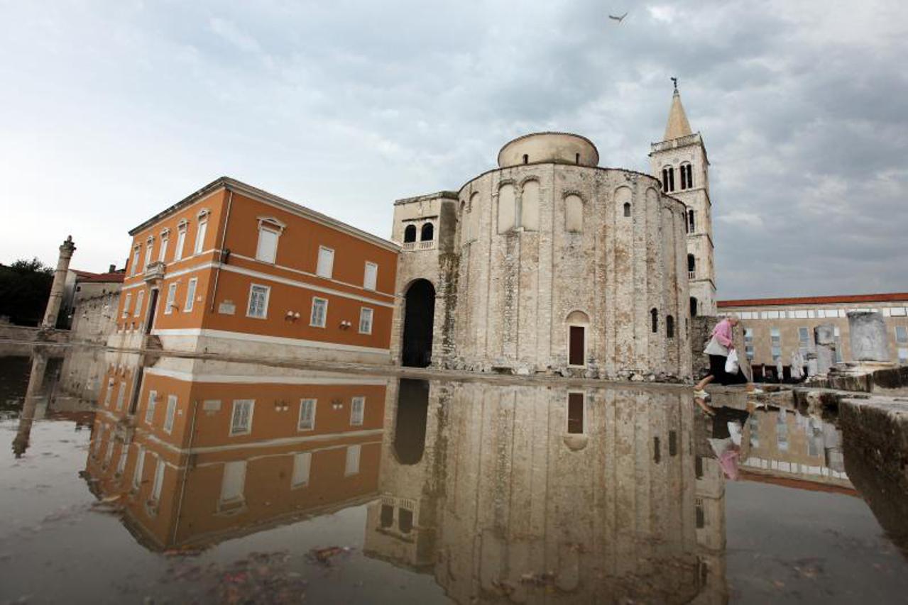 Zadar - poplavljen Forum