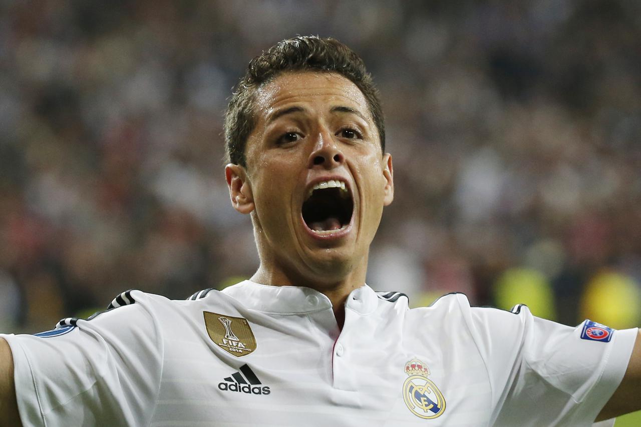 Football - Real Madrid v Atletico Madrid - UEFA Champions League Quarter Final Second Leg - Estadio Santiago Bernabeu, Madrid, Spain - 22/4/15  Javier Hernandez celebrates after scoring the first goal for Real Madrid Reuters / Juan Medina Livepic