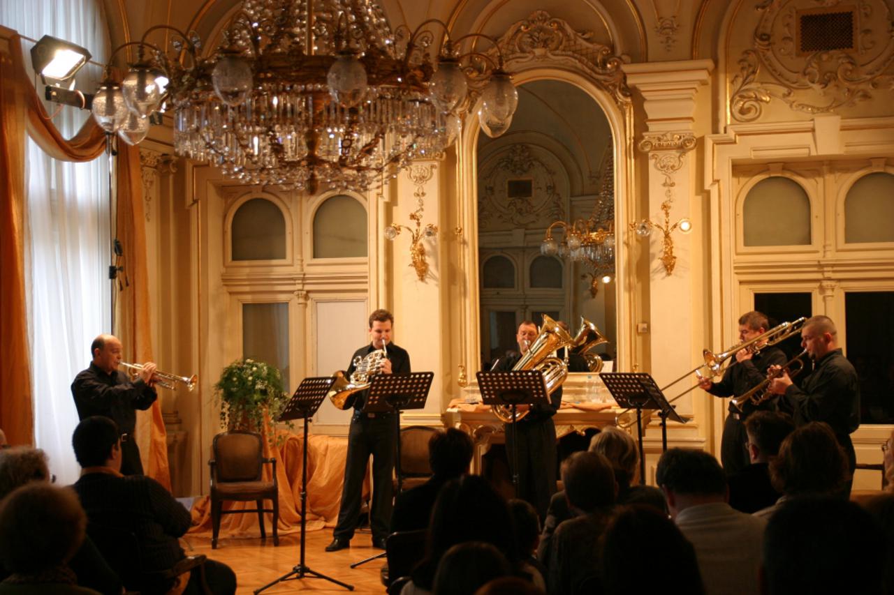 brass kvinteta orkestra Opere