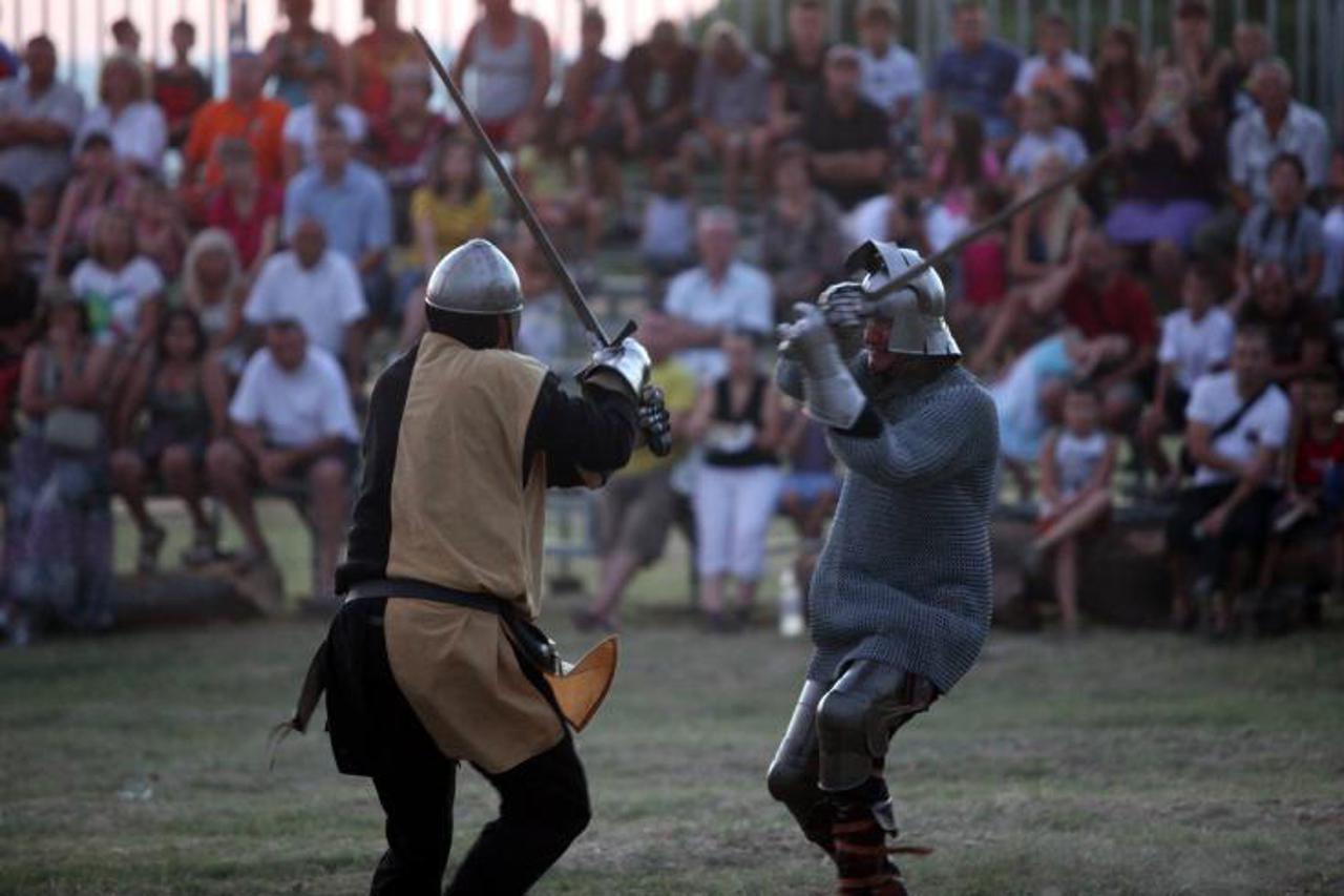 vitezi, templari, zadar (1)