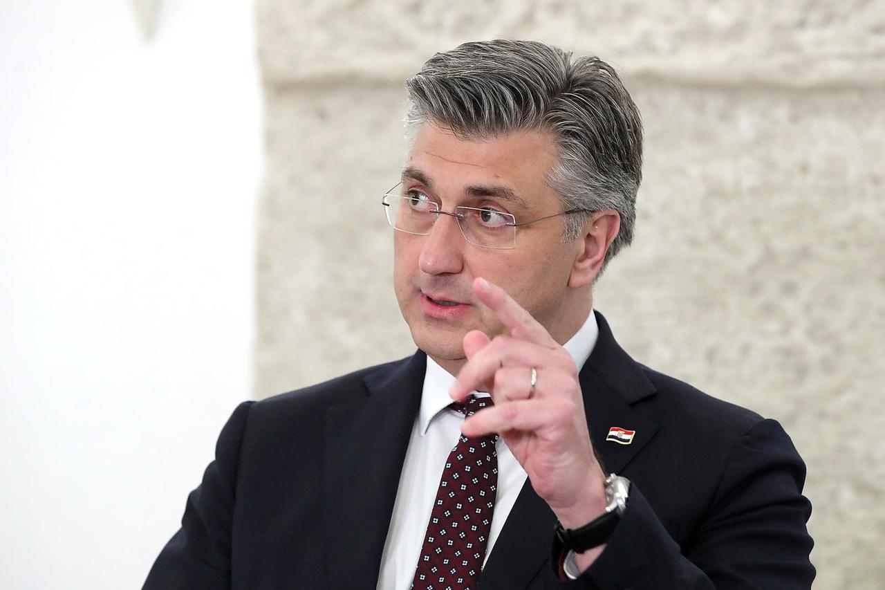Zagreb: Andrej Plenković dao je izjavu medijima nakon aktualnog prijepodneva u Saboru
