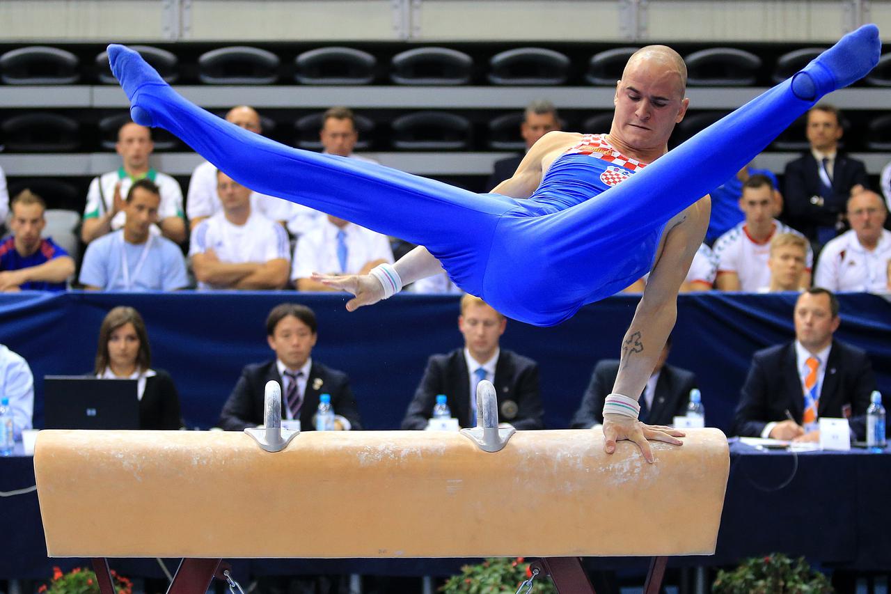 14.09.2013., Osijek - Prvi finalni dan na 5. izdanju Svjetskog kupa u gimnastici Grand prix Osijek Zito Challenge Cup. Filip Ude.  Photo: Davor Javorovic/PIXSELL