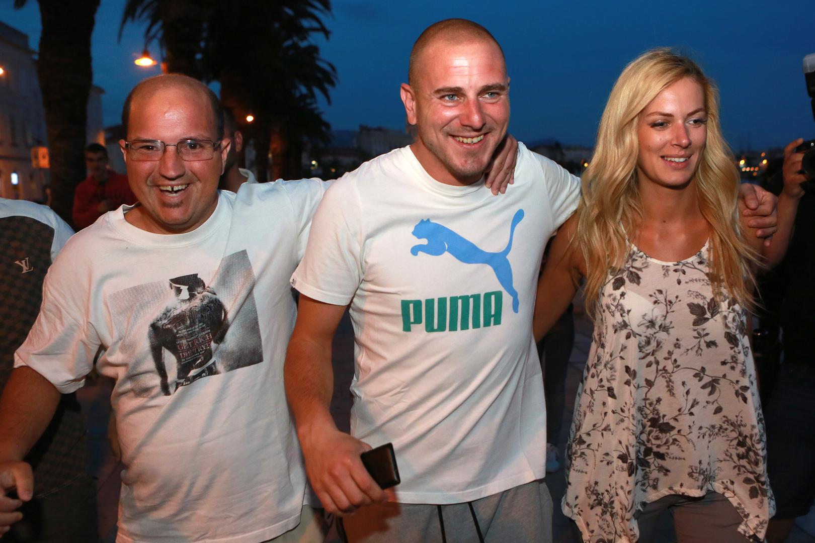 Napravili su i zajedničku tetovažu na zapešću gdje su istetovirali krune kao simbol "kralja i kraljice". 