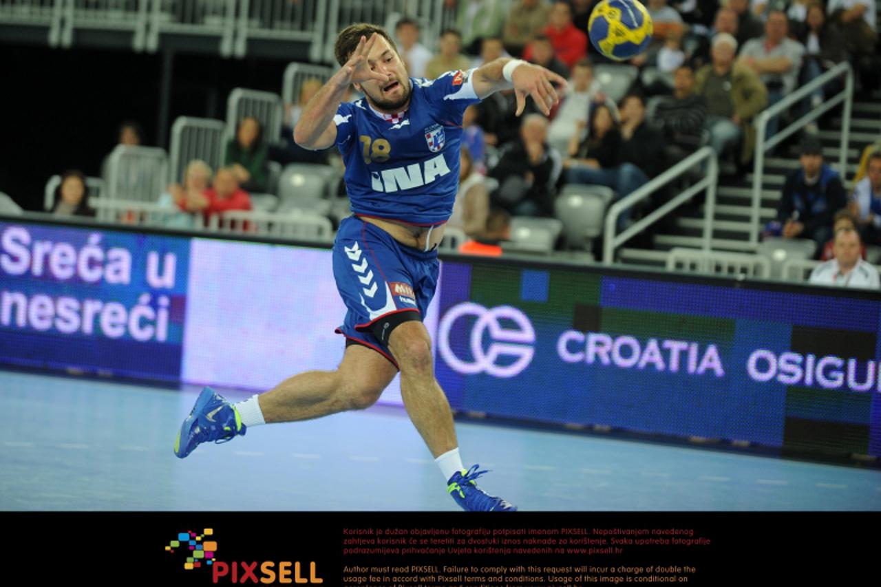 '14.04.2012., Arena, Zagreb - Final four SEHA liga, polufinalna utakmica, HC Vardar PRO - Croatia Osiguranje Zagreb. Zlatko Horvat Photo: Daniel Kasap/PIXSELL'