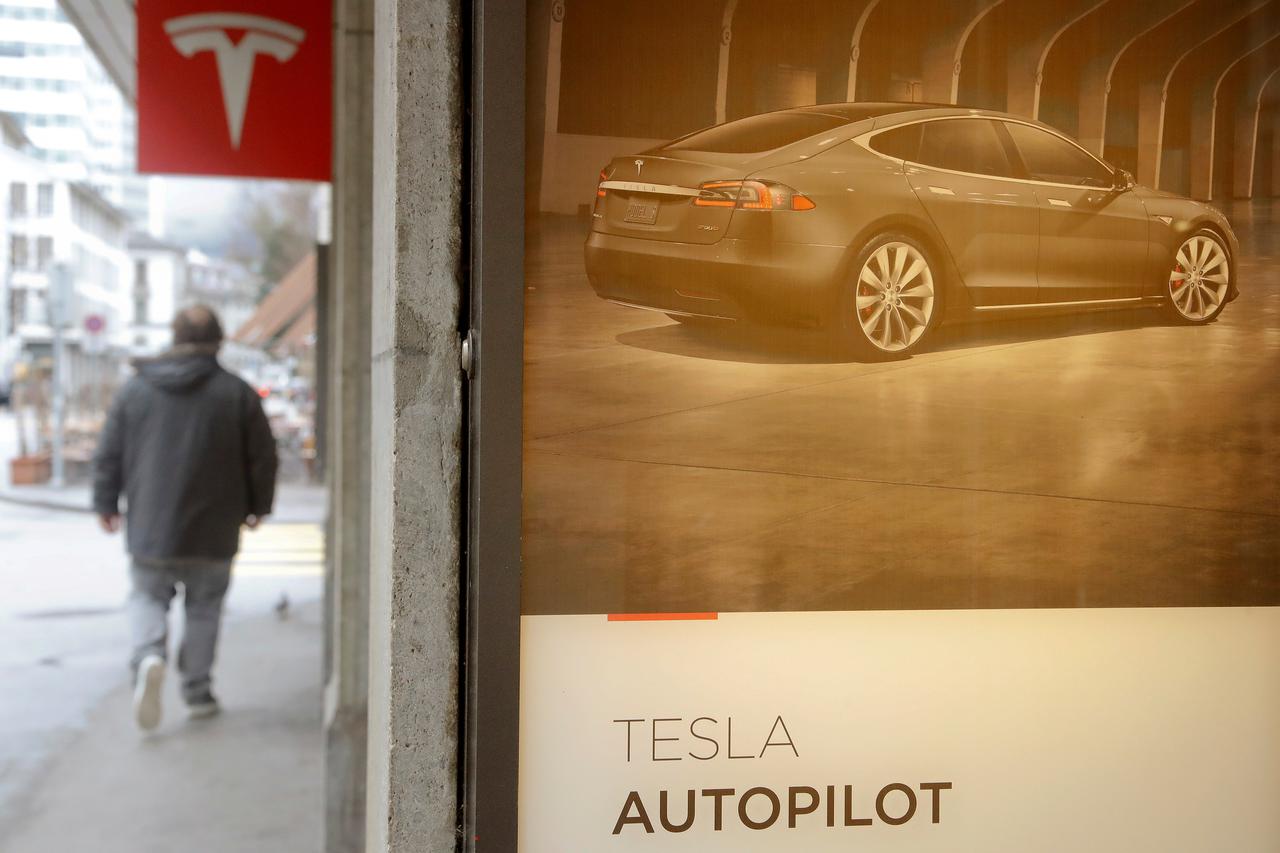 Tesla Autopilot