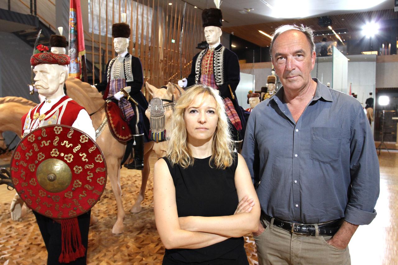 07.08.2015., Sinj - Muzej Sinjske alke u Alkarskim dvorima. Josko Belamaric, jedan od autora postava muzeja, i Nikolina Jelavic Mitrovic, dizajnerica postava muzeja. 
