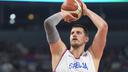 FOTO Zrađuje milijune, ali godišnji odmor provodi kao prosječan čovjek: Evo kako u ljetu uživa Nikola Jokić