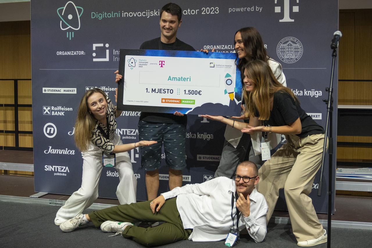 Digitalni Inovacijski Inkubator