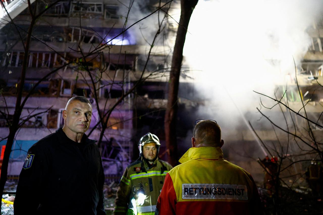 storyeditor/2026-10-15/2026-10-13T213245Z_1045174679_RC2L2OAQ9RTB_RTRMADP_3_UKRAINE-CRISIS-ATTACK-KYIV.JPG