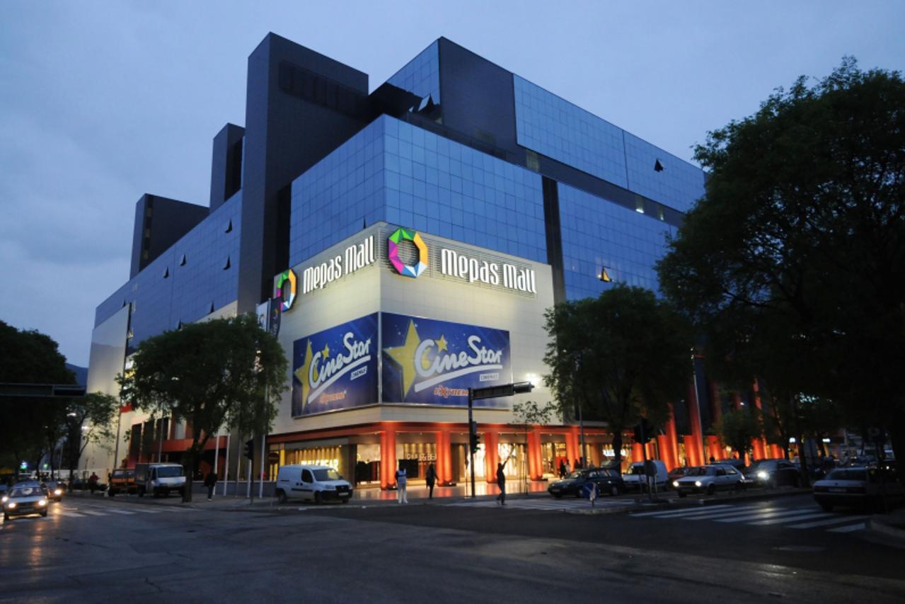 \'bih...mostar...11.04.2012...mepas mall foto: zoran grizelj vecernji list\'