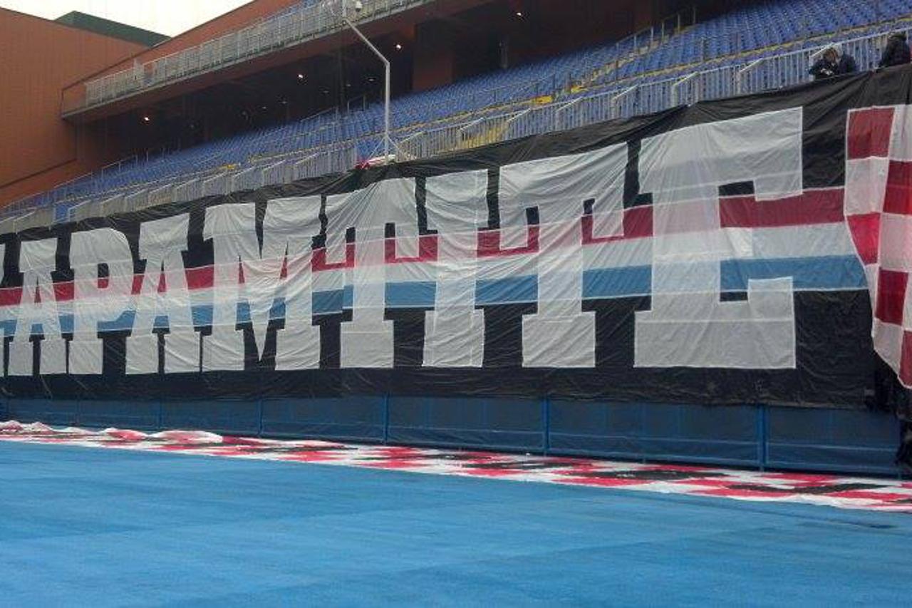 Transparent 'Zapamtite Vukovar'