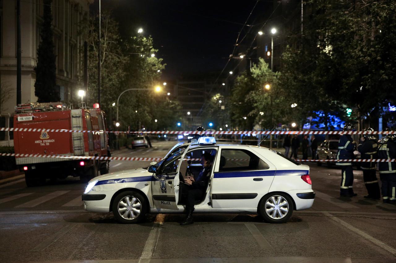policija