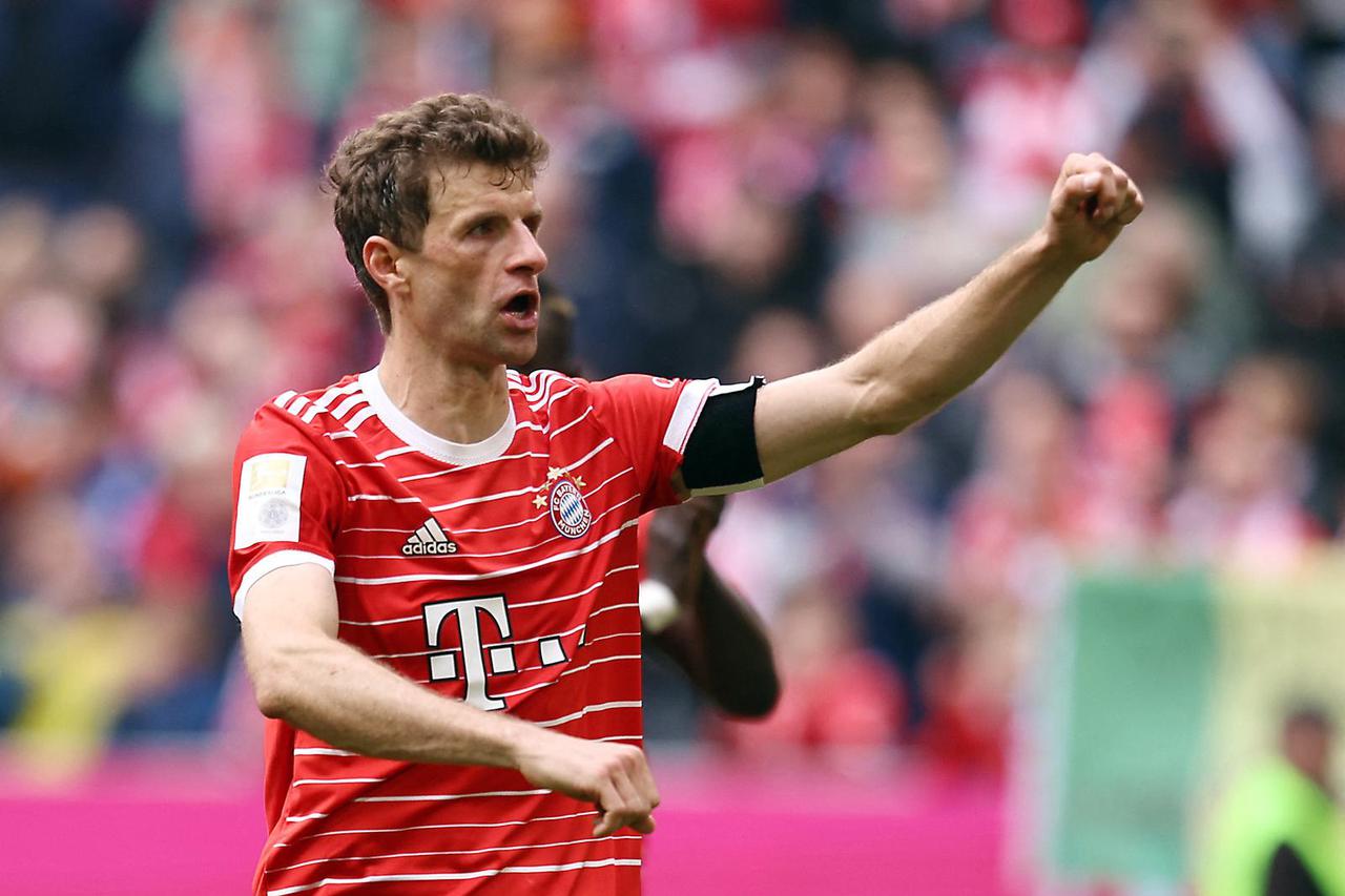 Bundesliga - Bayern Munich v Schalke 04