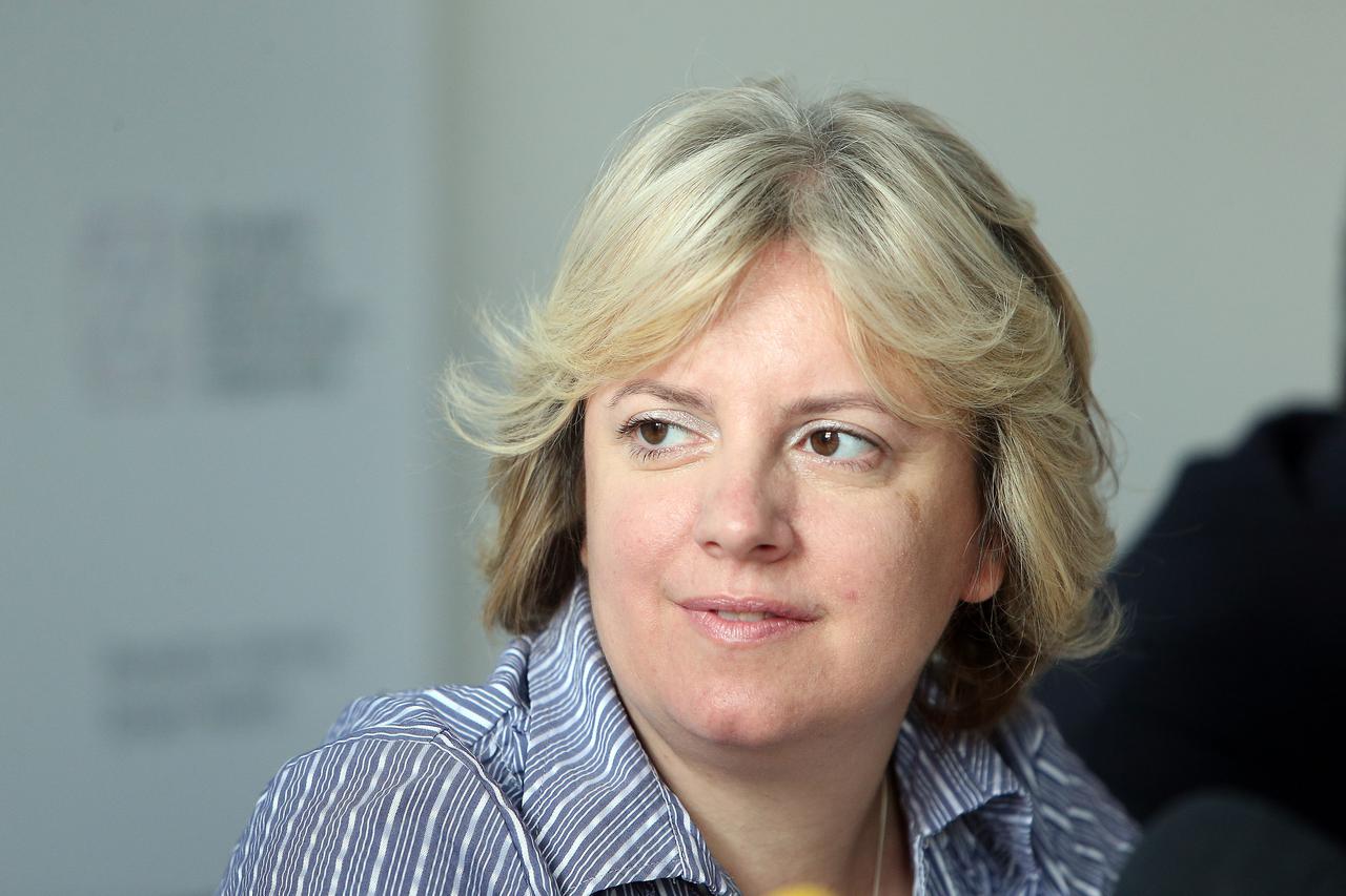 Tatjana prenđa trupec