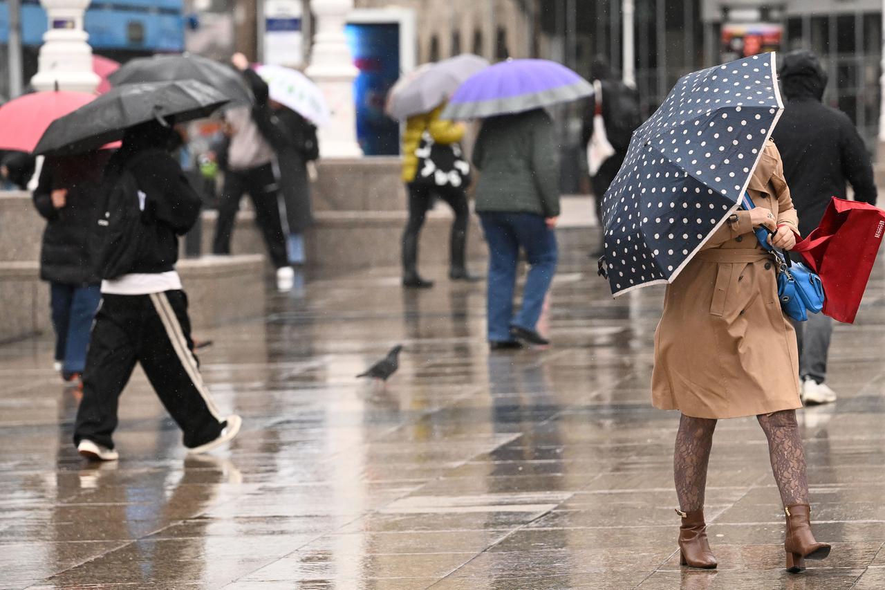 Zagreb: Vjetar, kiša i pad temperature u gradu