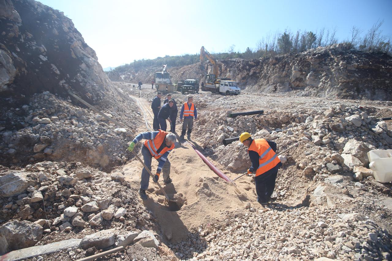 Vrgorac: Mesna industrija Braća Pivac gradi pršutanu u Gospodarskoj zoni Ravča