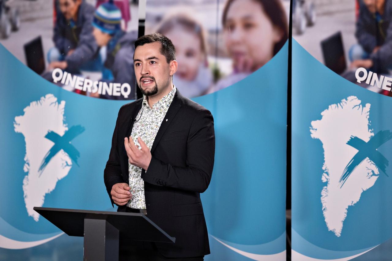 Candidate debate at KNR, in Nuuk