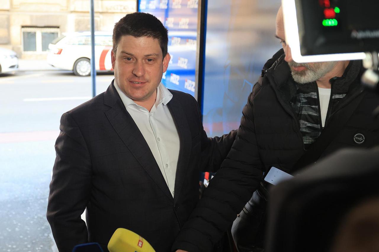 Zagreb: Dolazak članova na sjednicu šireg Predsjedništva HDZ-a