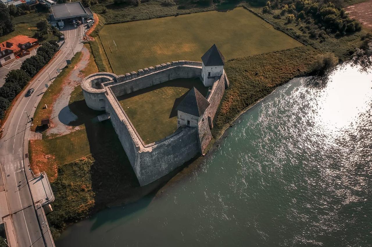 Kestenijada u Hrvatskoj Kostajnici