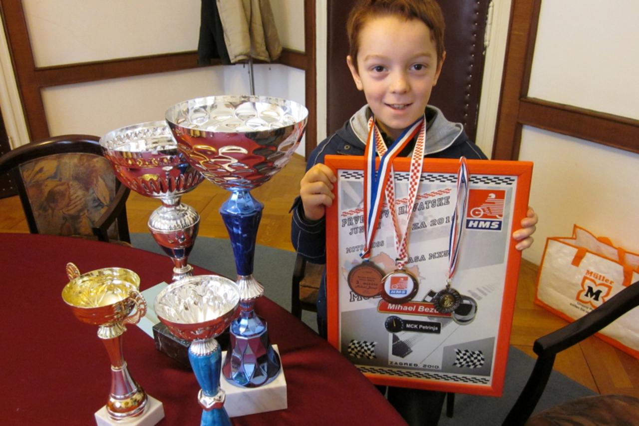 'bezuh_anp_sis_150311'