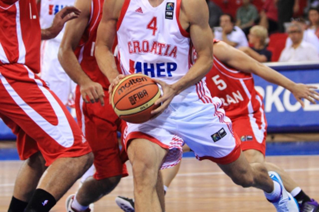 '29.08.2010., Istanbul  - 2010 FIBA SP Istanbul. Utakmica grupe B  Hrvatska-Iran u Abdi Ipekci Areni.Roko Ukic Photo: Zeljko Lukunic/PIXSELL'