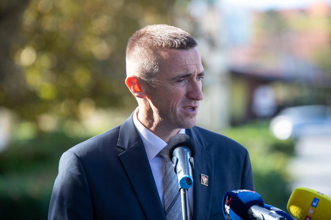 Vukovar: Svečano otkrivanje spomen-ploče "Harrisonovo cvijeće"