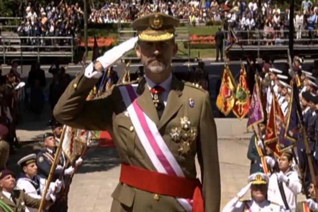 španjolski kralj modernizira monarhiju