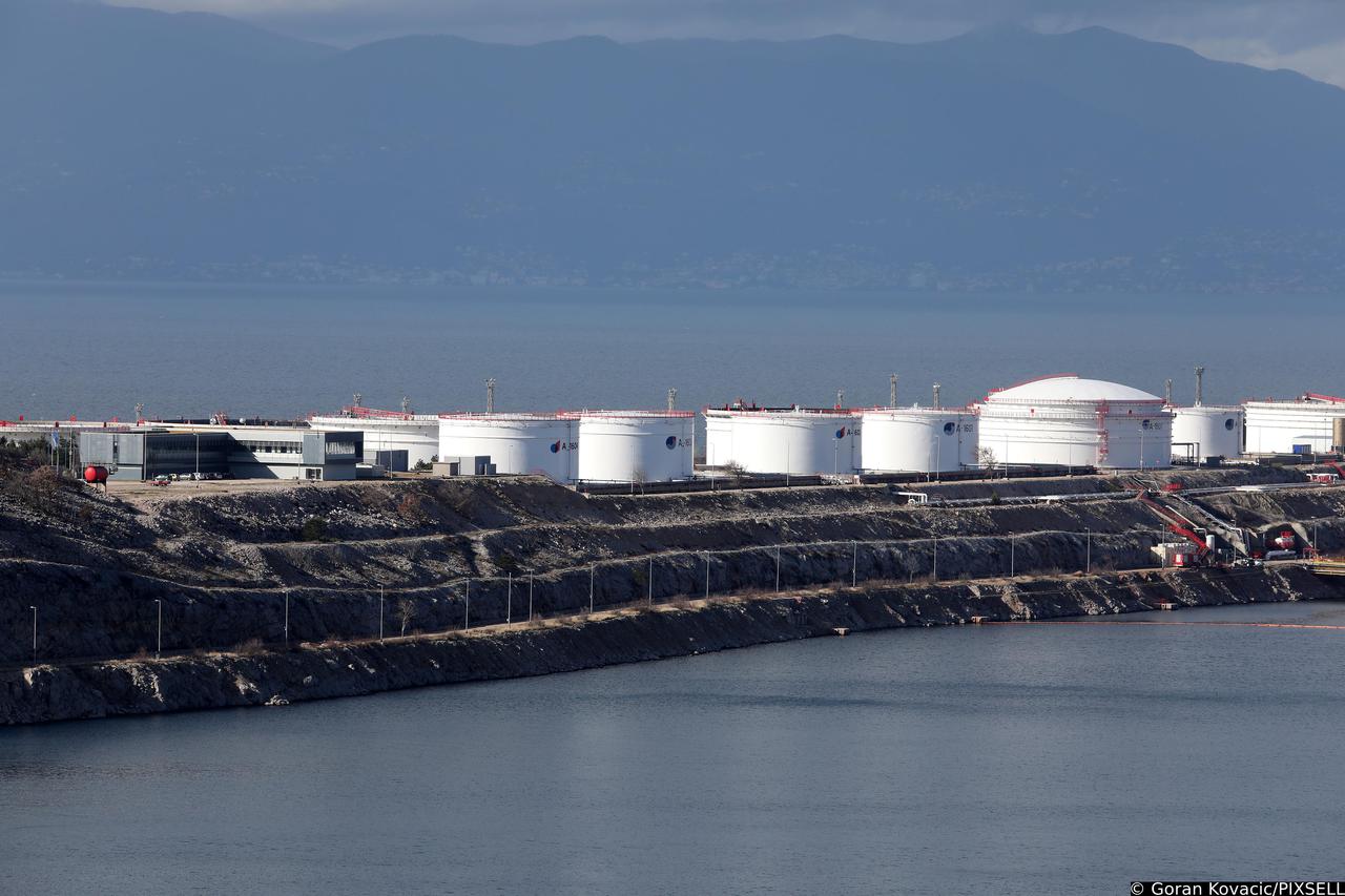 Omišalj: Postrojenja JANAF-a na otoku Krku