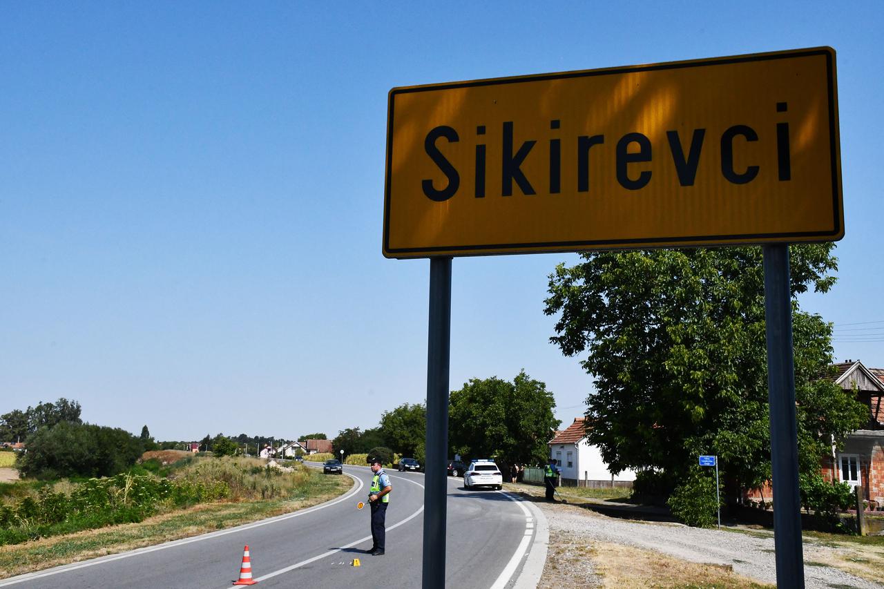 Teška prometna nesreća u Sikirevcima u kojoj su život izgubila dva mladića, a još  trojica ozlijeđena