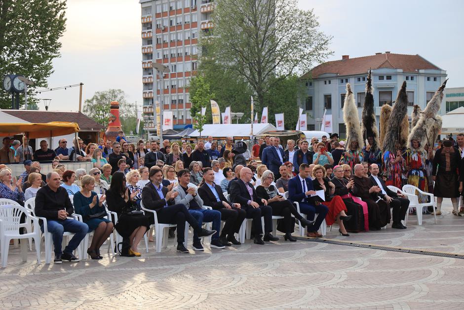 Vukovar: Održana turistička manifestacija "Svi zaJedno Hrvatsko Naj" 