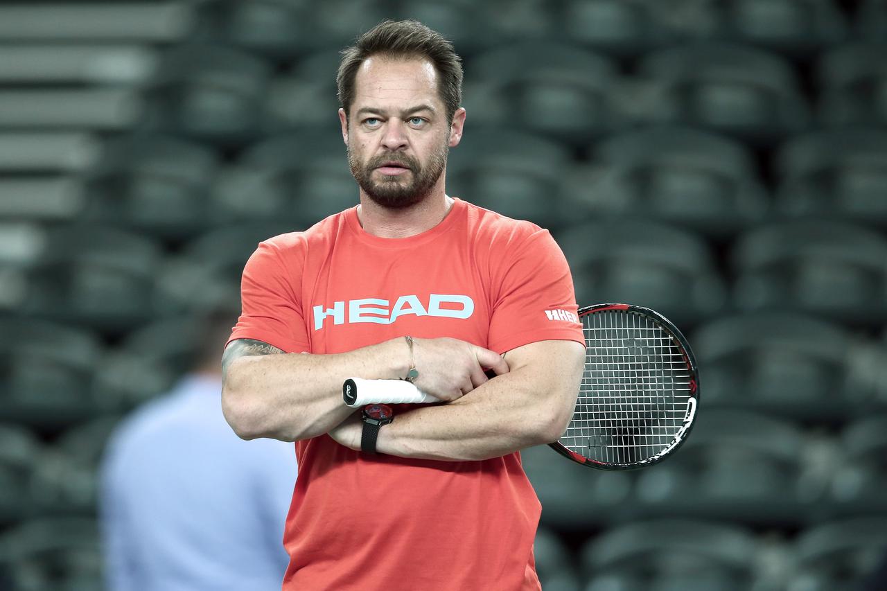 20.11.2016., Zagreb - Hrvatska Davis Cup reprezentacija odradila je prvi trening u dvorani Arene. Zeljko Krajan.  Photo: Sanjin Strukic/PIXSELL