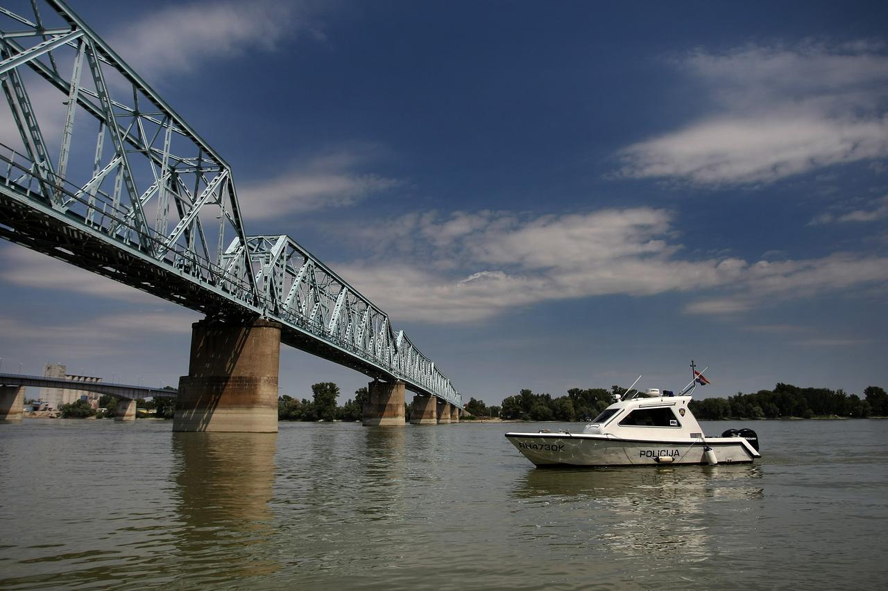 Na istočnim granicama Hrvatske osvanule ograde: 'To nije bodljikava žica'