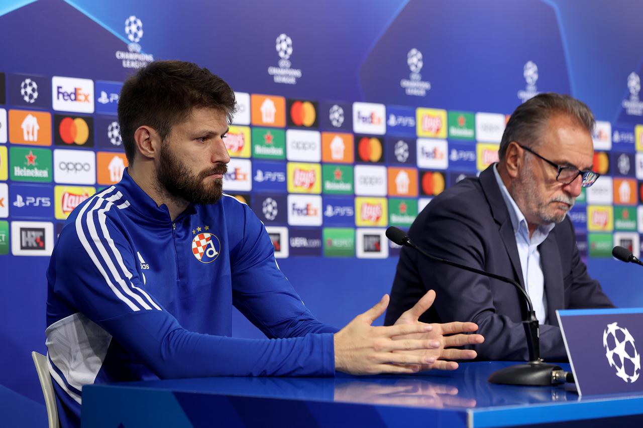 Zagreb: Trener Čačić i Bruno Petković održali konferenciju za medije