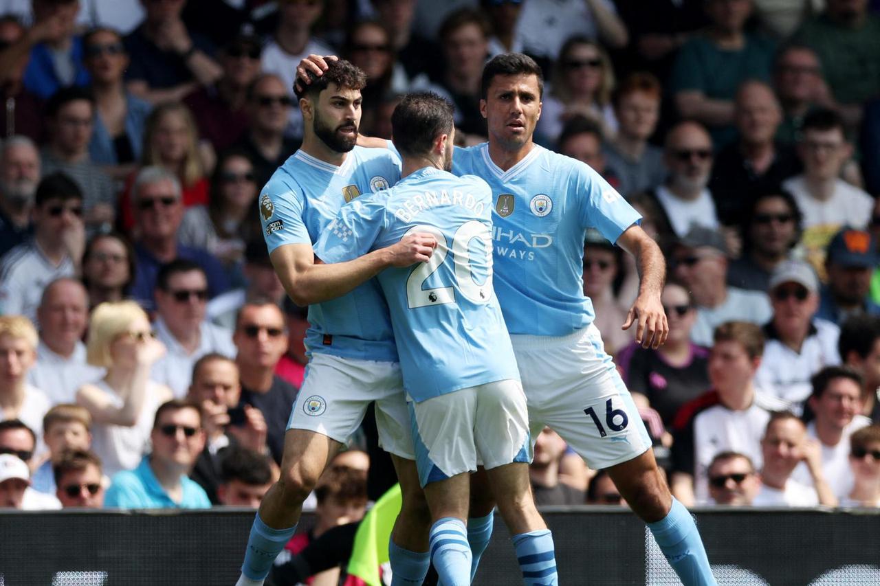 Premier League -  Fulham v Manchester City