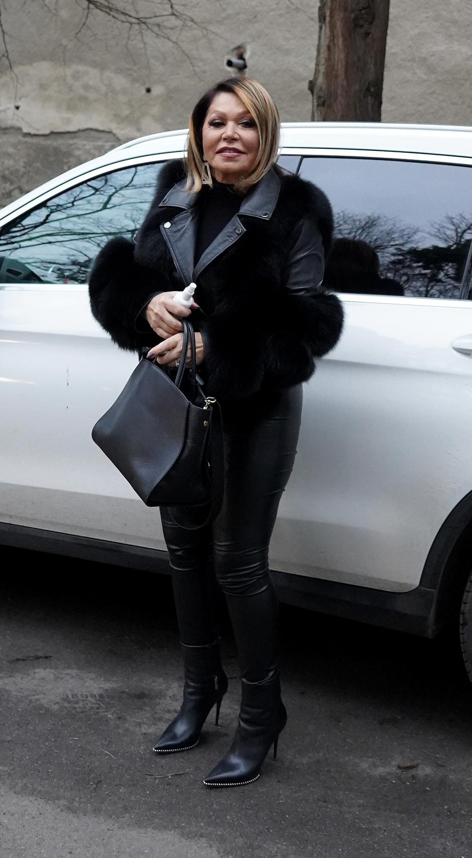 Recording on the Grand TV show "Nikad nije kasno" at Kosutnjak.Snimanje na televiziji Grand emisije "Nikad nije kasno" na Kosutnjaku.